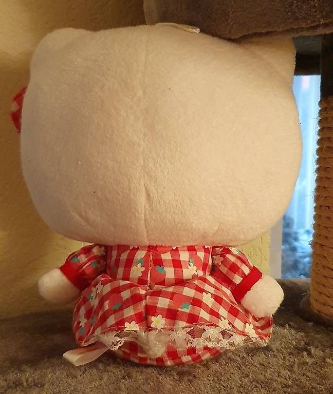 Hello Kitty Giocattoli: Hello Kitty Kuscheltier mit Blumenkleid 30 cm. NEU – Nuovo (secondo la descrizione) da Unterentfelden venduto da LookoutMt 1