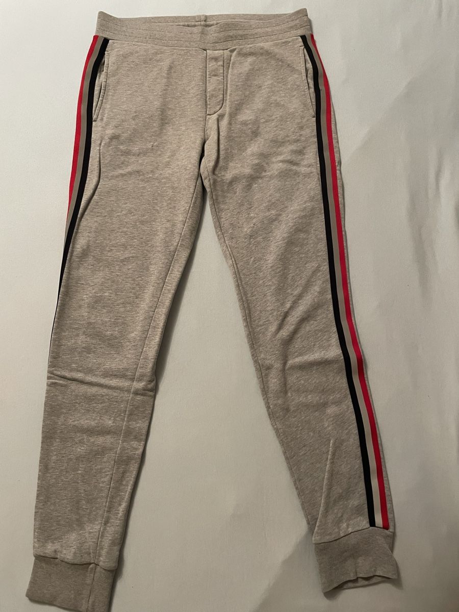Moncler Hosen: Moncler Jogginghose mit Streifen Grösse S – Gebraucht aus Langenthal von MrLoupanji 1
