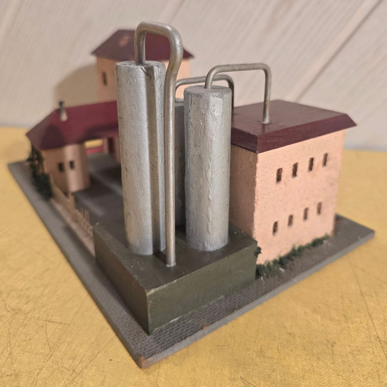 Modelleisenbahnen: MODELLBAU - "NEUFFEN" - Original - HYDRIERWERK Nr. 552 – Gebraucht aus Biel/Bienne von  2