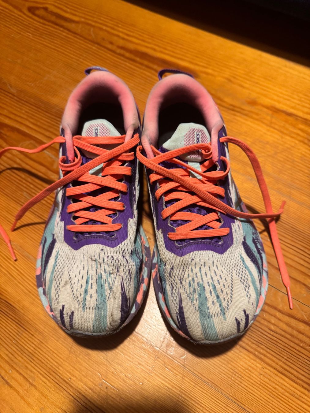 Asics Scarpe da donna: Chaussures de course ASICS noosa – Usato da Haute-Nendaz venduto da Norardini14.