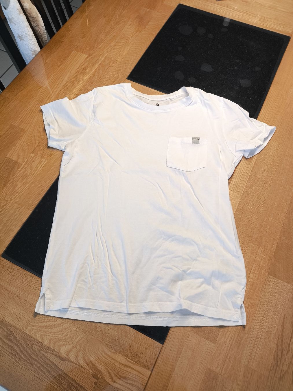 T-shirt: 6-er Pack T'shirts Gr.XS – Usato da Burgdorf venduto da Ropajesi 1