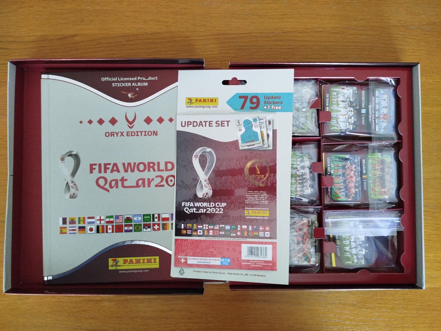 Panini Carte collezionabili: Panini WM22 Hardcover-Album+kompl.Set+Update – Nuovo (secondo la descrizione) da Wettingen venduto da mirna04
