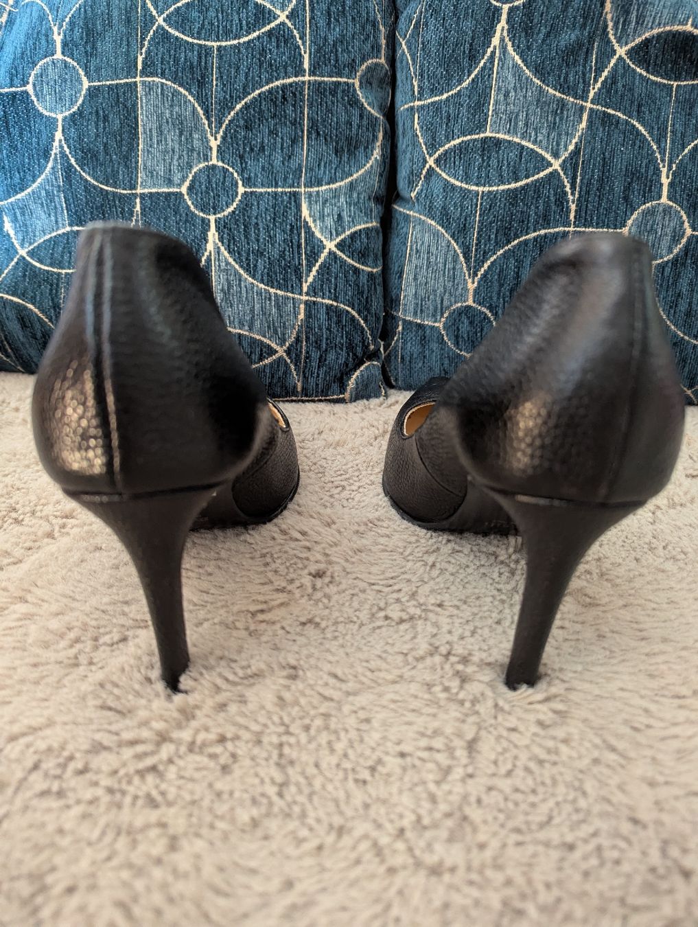 Scarpe da donna: escarpins Minelli 37 – Nuovo (secondo la descrizione) da Montreux venduto da dem_gyt9 3