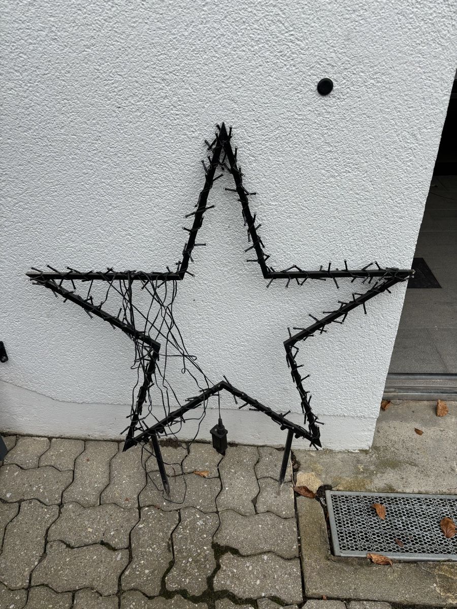 Tutte le decorazioni: Étoile lumineuse pour extérieur – Usato da Blonay venduto da Ollorvi