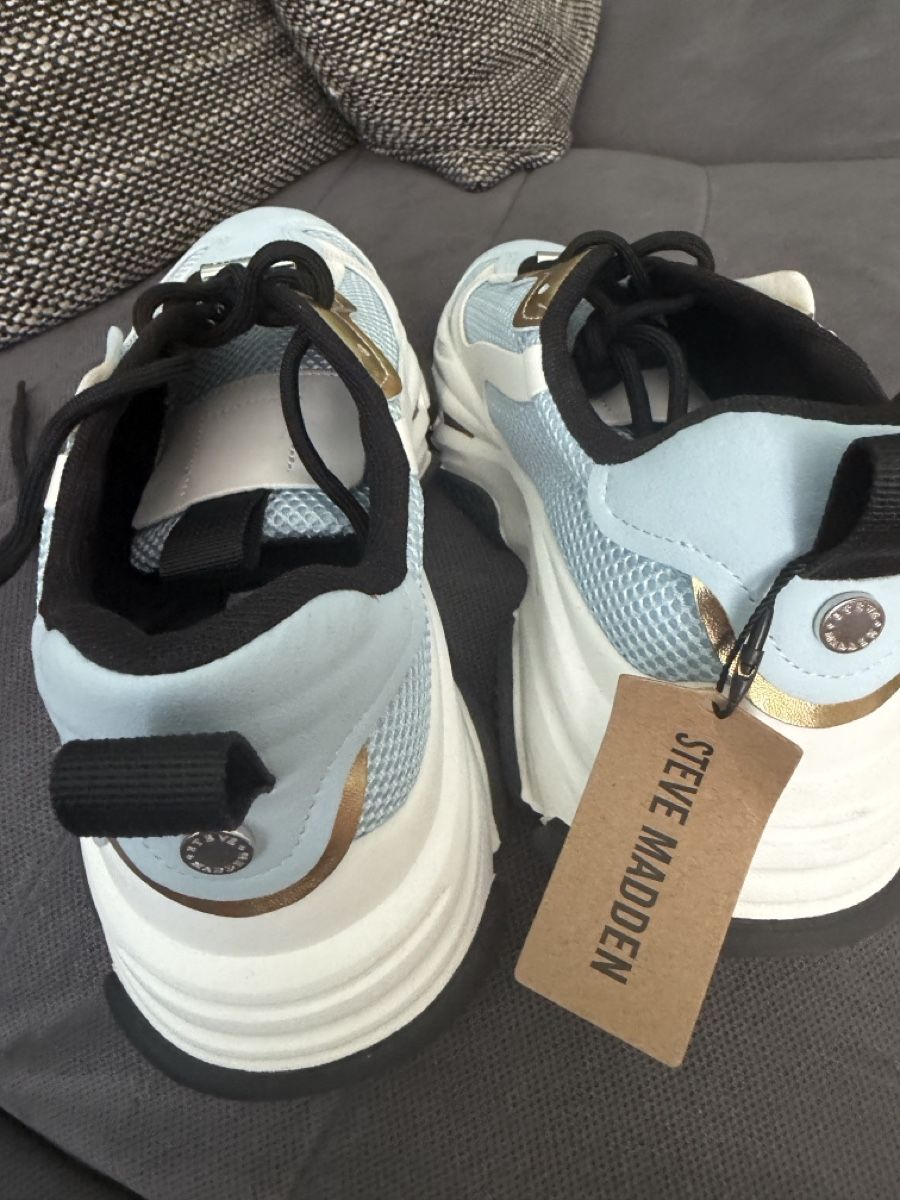 Steve Madden Scarpe da donna: Steve Madden Sneaker – Nuovo (secondo la descrizione) da Jona venduto da nik_bdd9 1