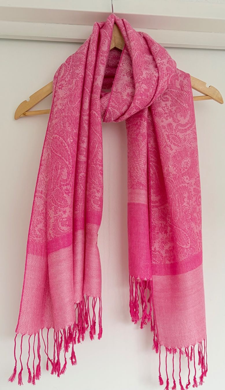 Foulard & Sciarpe: Seide / Pashmina Schal – Usato da Unterägeri venduto da Jutka_04