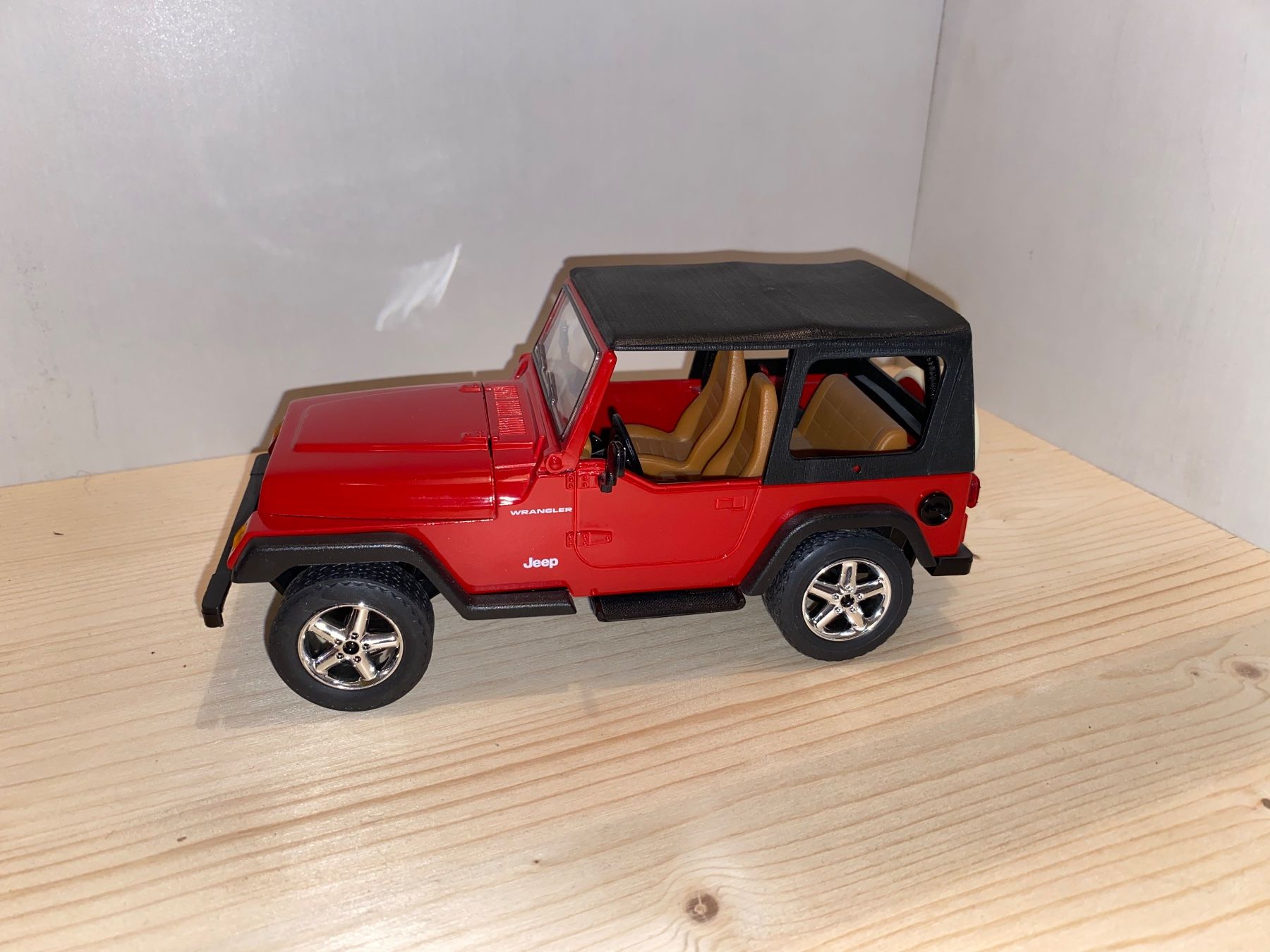Jeep Modellini d'auto: Jeep Wrangler 1/18 – Usato da Wohlen AG venduto da PrivatSammlung 5