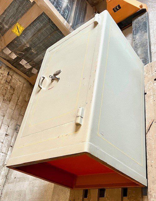 Casseforti: Occasion Tresor / Safe / Panzerschrank – Usato da Riedtwil venduto da wiederverwendung 3