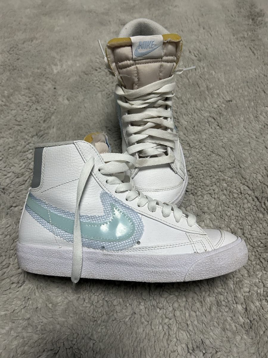Nike Scarpe da donna: Nike sneaker – Usato da Staad SG venduto da cla_q9nm
