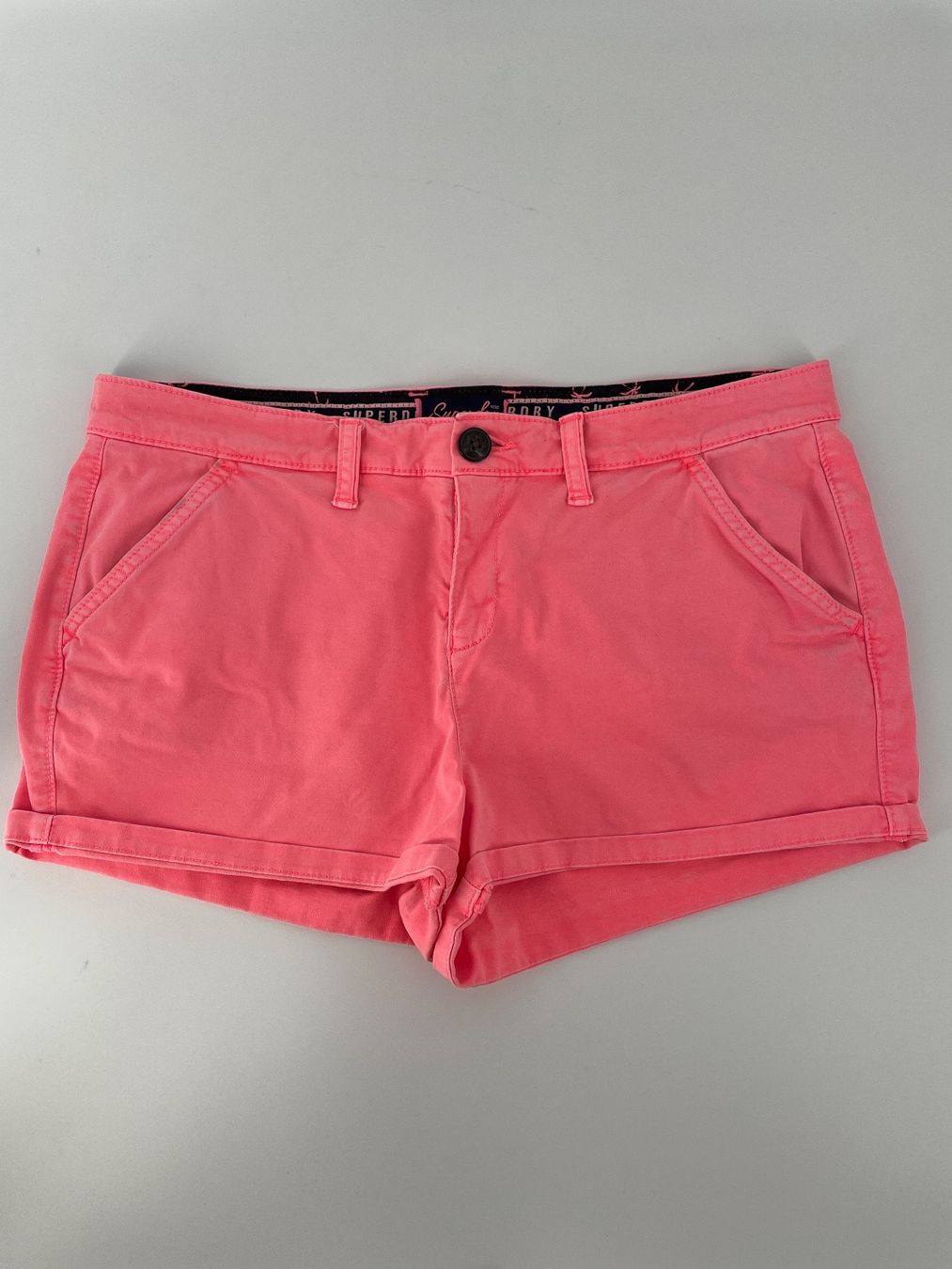 Superdry Pantaloni: Superdry Shorts Gr. M – Nuovo (secondo la descrizione) da Auenstein venduto da moin. 1