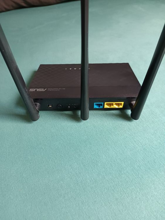 ASUS RT-AC53 Wirelss-AC750 dual band wifi router (Gebraucht) in Wangen ...