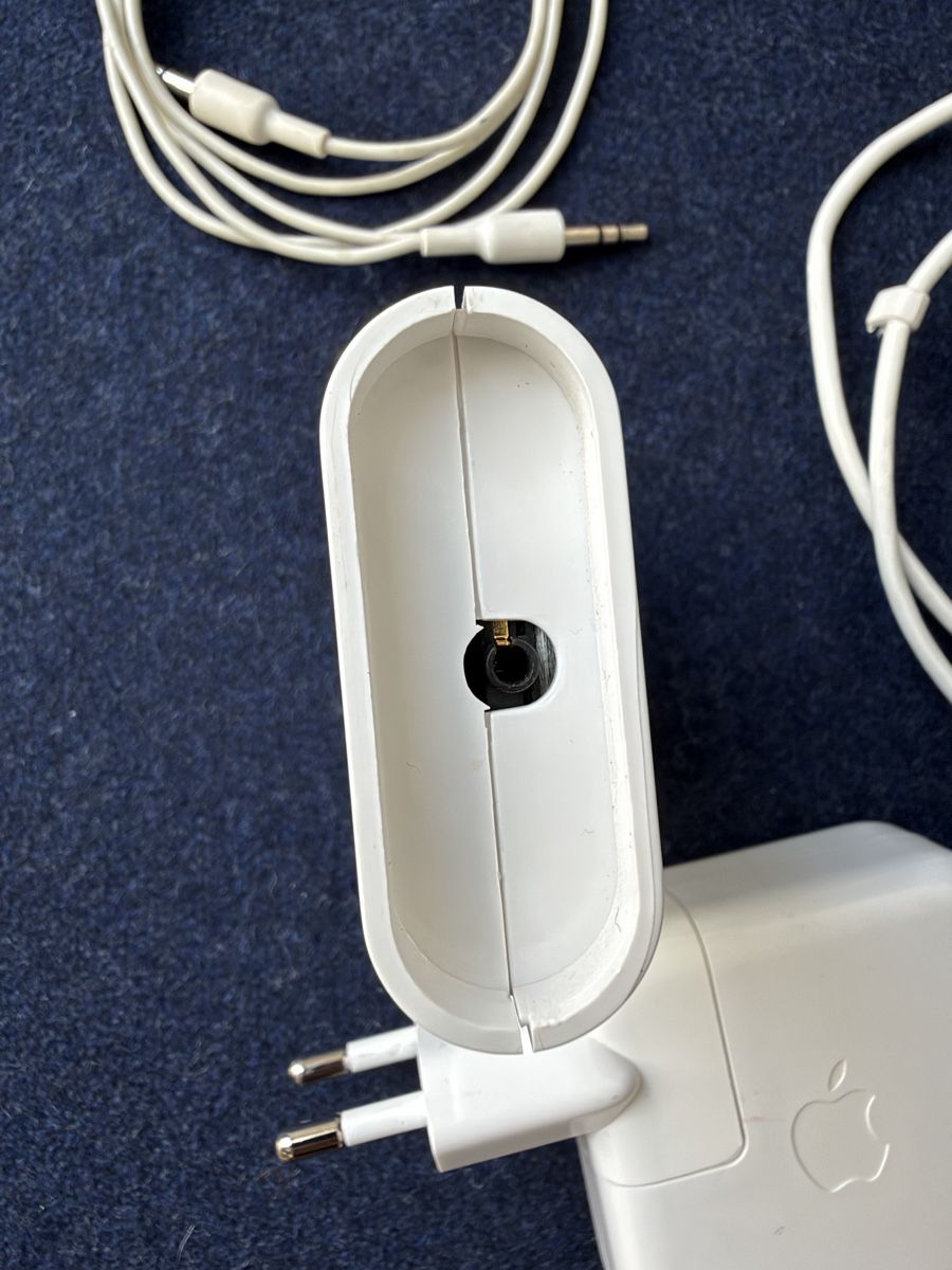 Apple Laufwerke & Adapter:  Griffin iFire Adapter for Apple Pro Speakers – Gebraucht aus Zürich von jankais3r 2