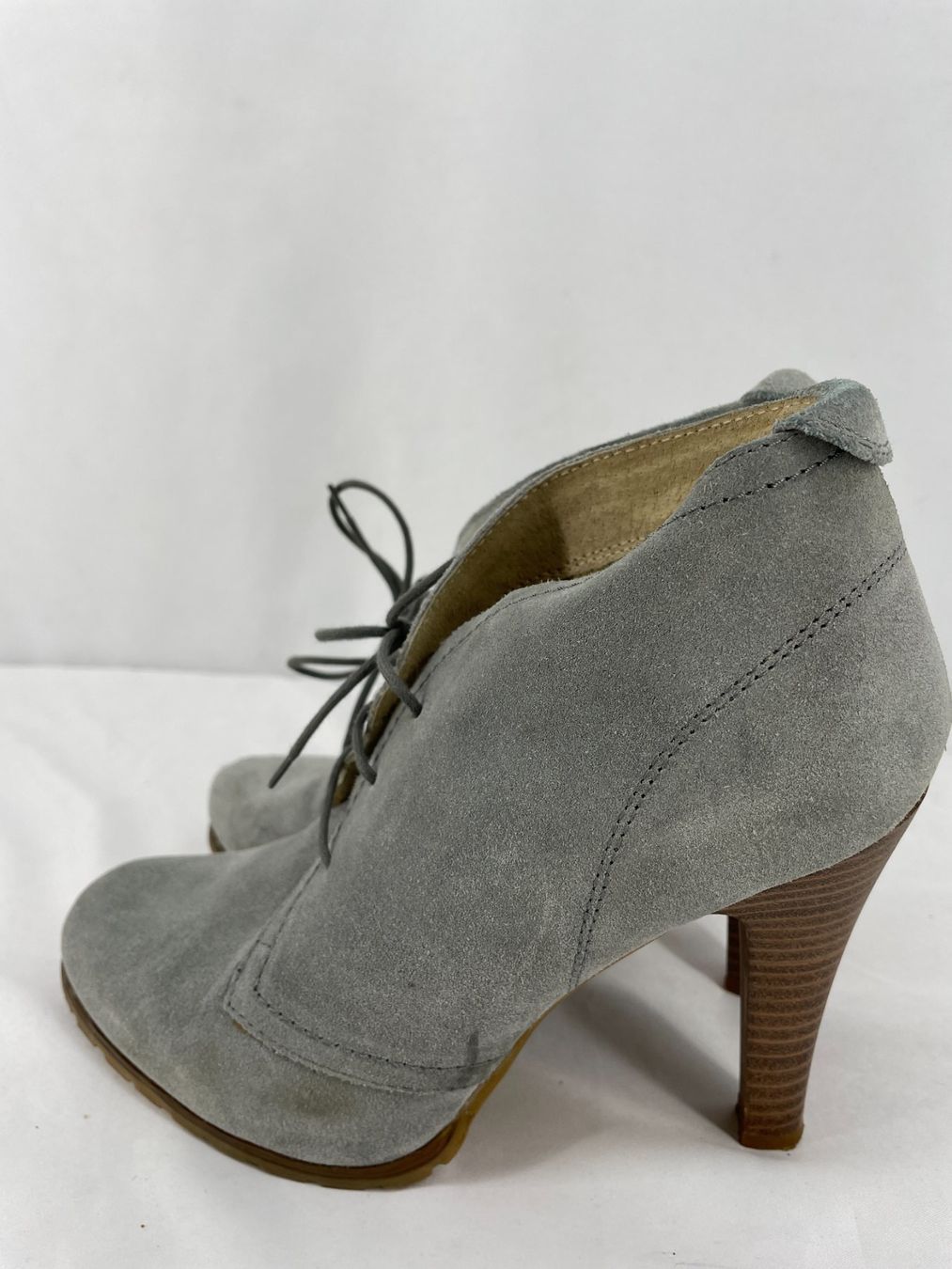 Avant Premiere Scarpe da donna: Bottes grises à talon taille 39 – Usato da Lausanne venduto da PlusValue_Lausanne 2