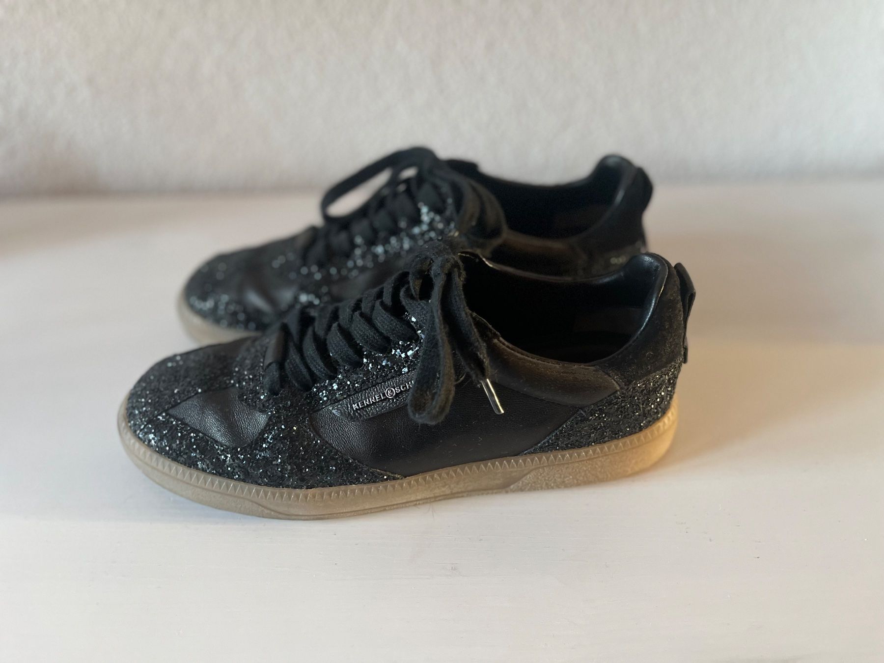 Kennel + Schmenger Scarpe da donna: Kennel & Schmenger Sneaker mit Glitzer Gr. 38 – Usato da Bonstetten venduto da Sinilu 2