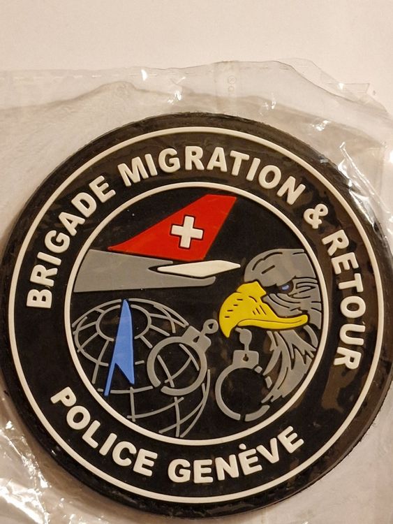 Police Genève brigade migration et retour Pvc Klett (Gebraucht) in Nyon ...