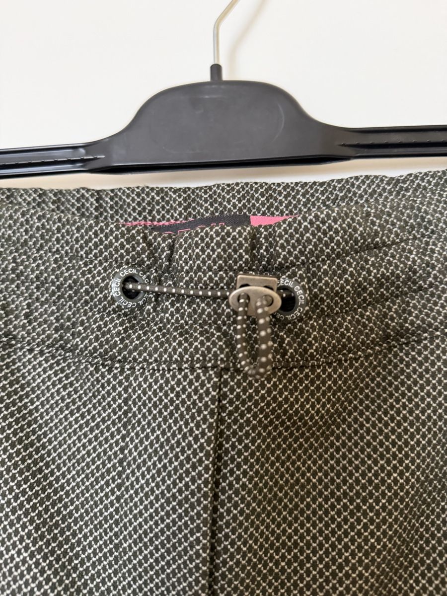Cecil Pantaloni: Cecil Damen Hose Gr M Olive – Nuovo (secondo la descrizione) da Langnau am Albis venduto da Schneeflocke92 1