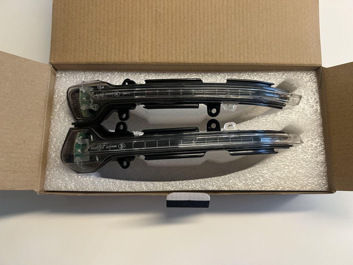 Seat Tutti pezzi di ricambio auto: Seat Blinker LED – Usato da Wallisellen venduto da sev_n7tv