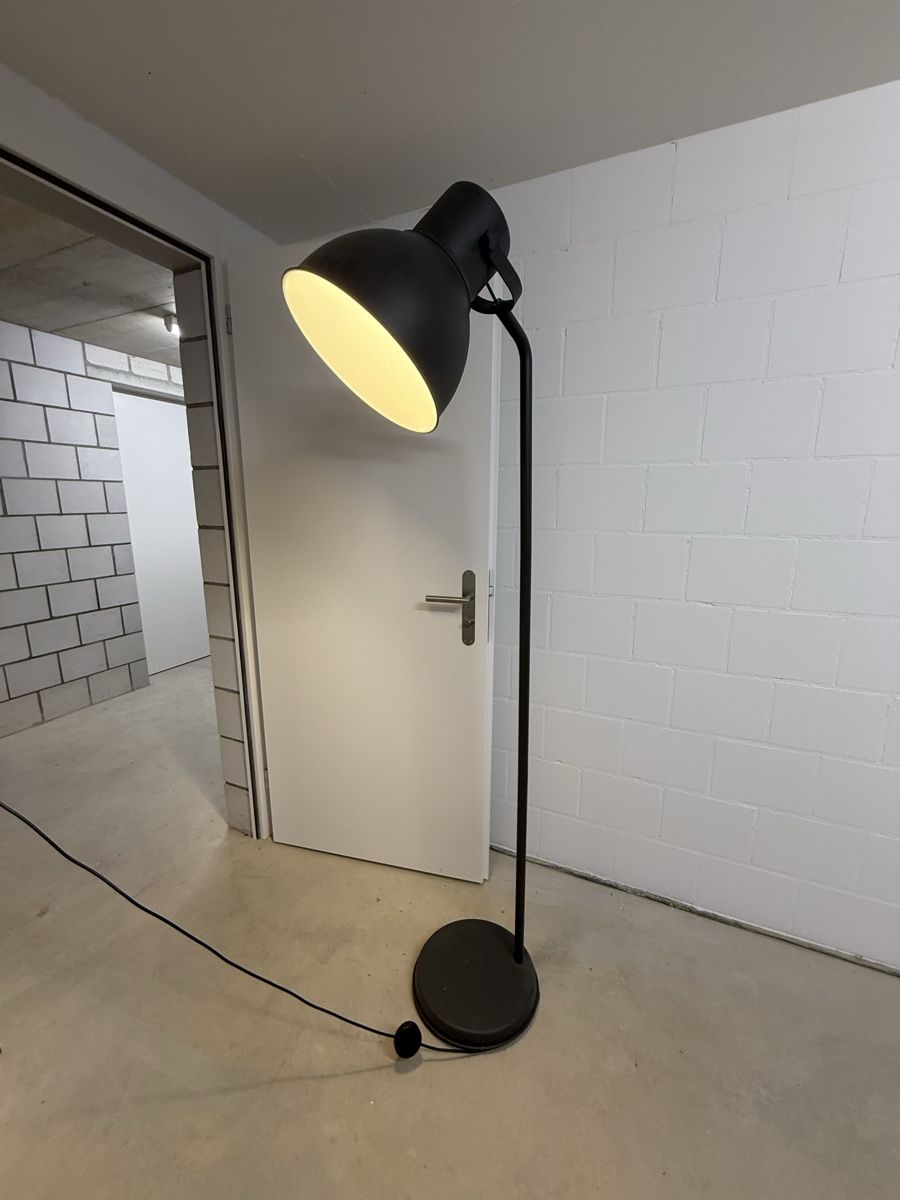 Lampen: Stehlampe oldschool – Gebraucht aus Brittern von Andrina_Nurse14 1