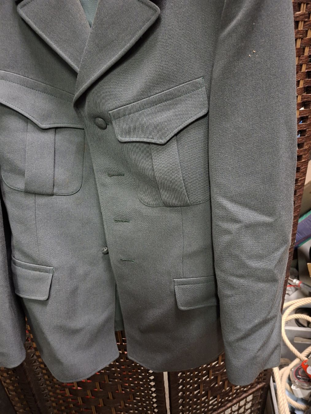 Schweizer Armee Uniformi: Original Schweizer Militär Jacke, Schild, – Usato da Grossdietwil venduto da mahsoumi 1