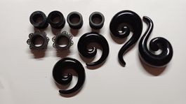 Schwarze Tunnel und Spiralen Schmuck Set 14mm