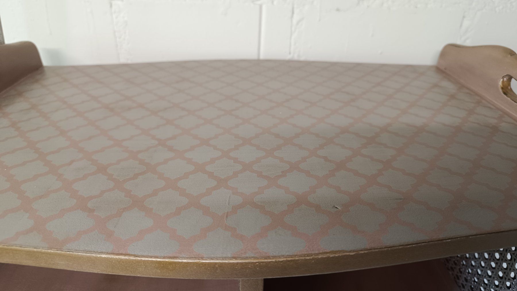 Tische: Shabby chic eleganter Beistell Tisch – Neu (gemäss Beschreibung) aus Zürich von Jul69 3