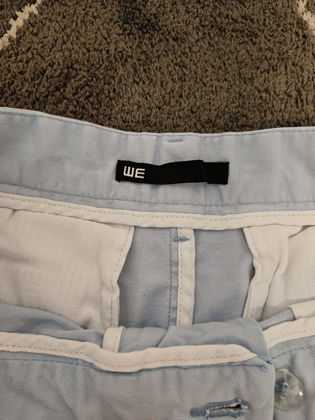 We Pantalons: Hosen hellblau Marke WE, Neu, hellblau / hellgrau  – D'occasion à Rorschach par Laboumedeluxe 1