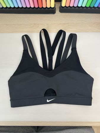 Nike-Top