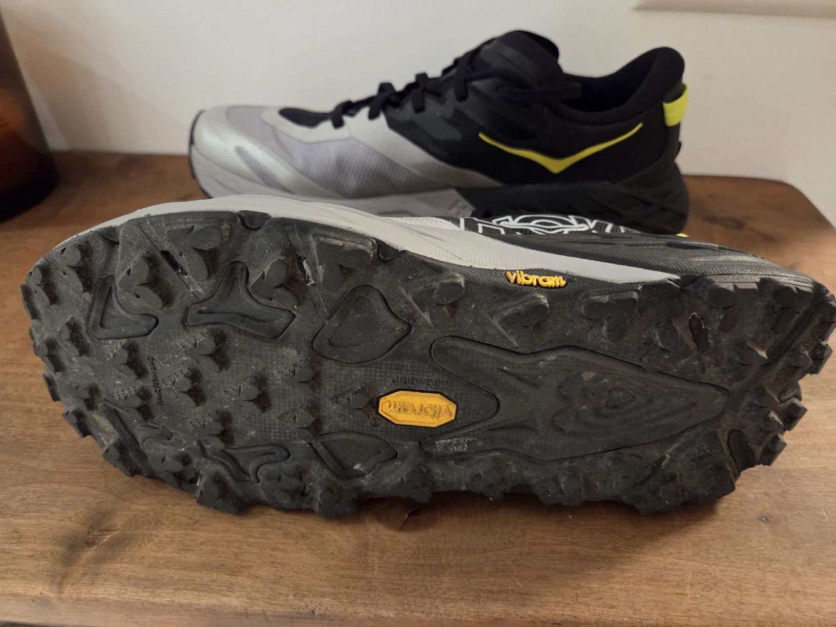 Hoka One One Scarpe da uomo: Hoka Speedgoat 7 – Nuovo (secondo la descrizione) da Châtillon JU venduto da yxas94 3