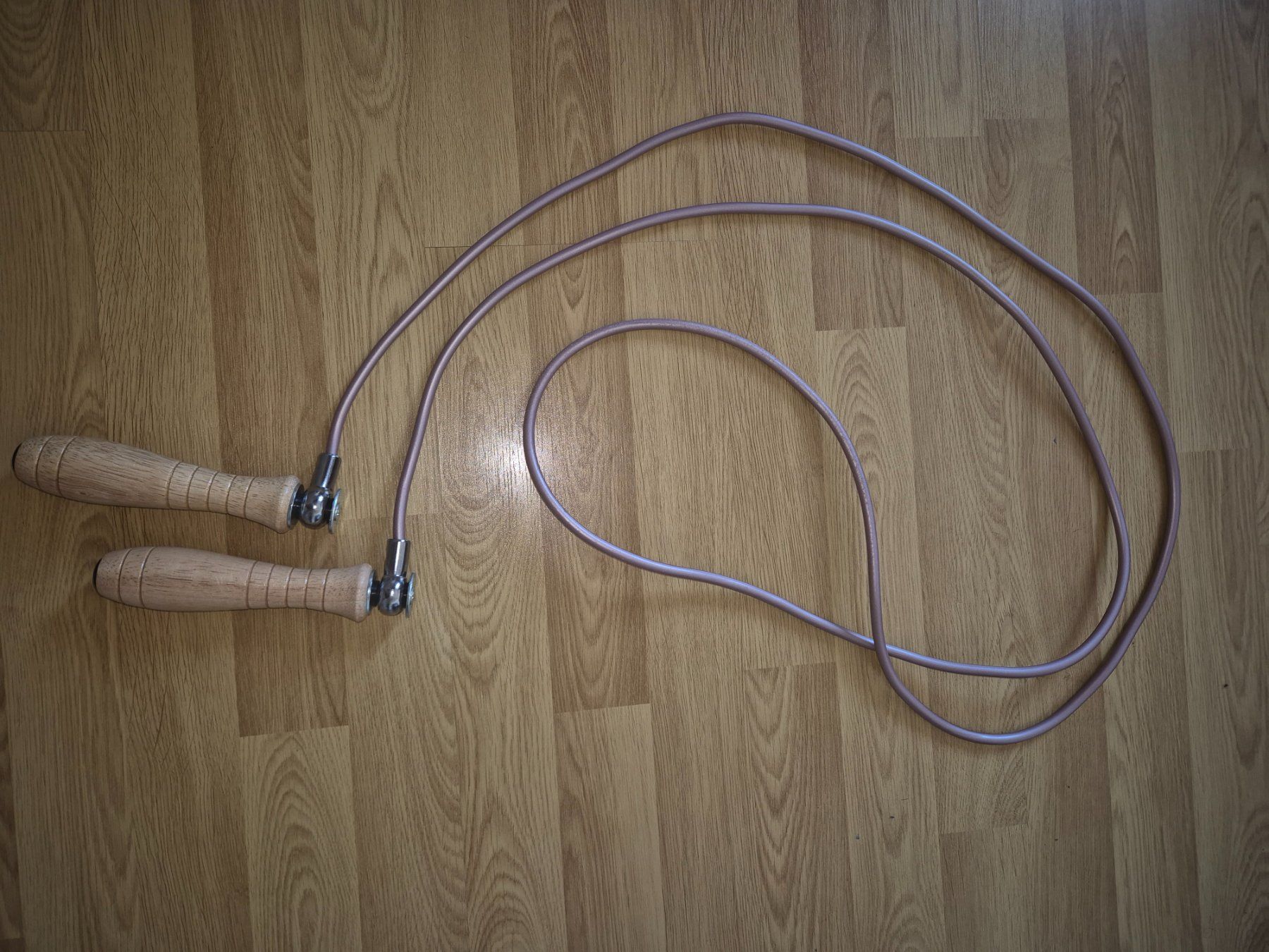 Corde per saltare: Corde à sauter – Usato da Crissier venduto da por_7ww6 1