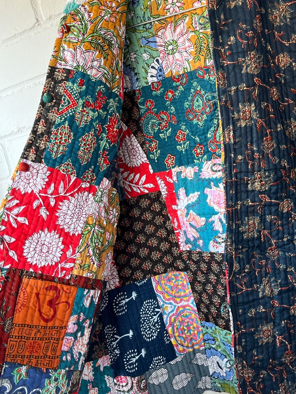 Giacche: Reversible Patchwork Jacket – Handmade in Jaipur India – Usato da Chiasso venduto da Pat_chuli 3