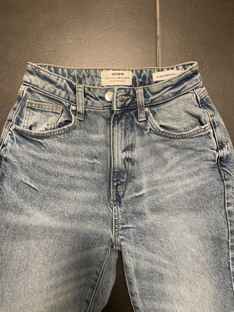 Cotton On Jeans Slim Straight Gr. 34 👖 Top Zustand!