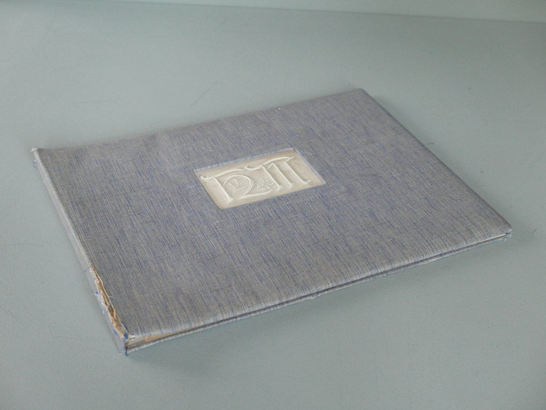 Bücher: ANTIKES MUSTERBUCH VORLAGE GESTICKTE MONOGRAMME – Gebraucht aus Balgach von Zwischenraum 1