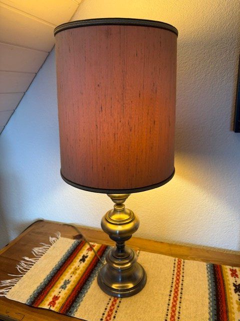 Lampade: Stehlampe Zinn – Usato da Tagelswangen venduto da Commanderssa