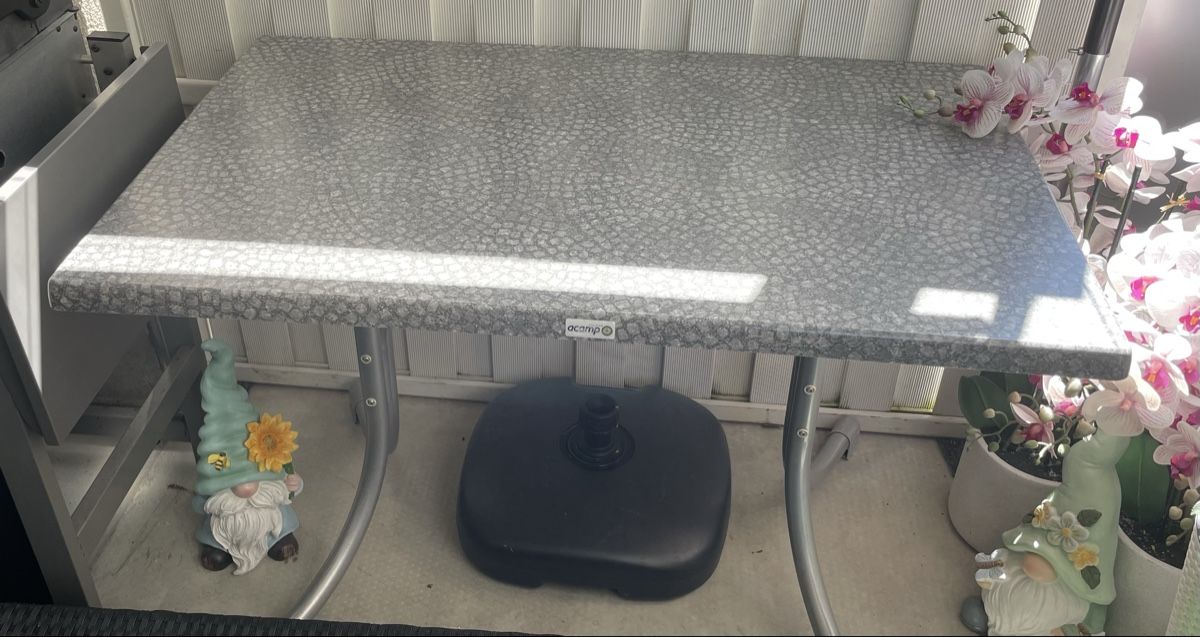 Tische: Acamp Balkontisch Gartentisch Grau Mosaik Optik  – Gebraucht aus Gossau ZH von Lavinia07