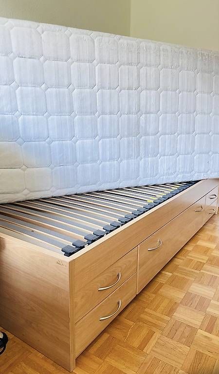 Letti: Komplette Bett mit Schubladen – Usato da Ettingen venduto da VTim25 2