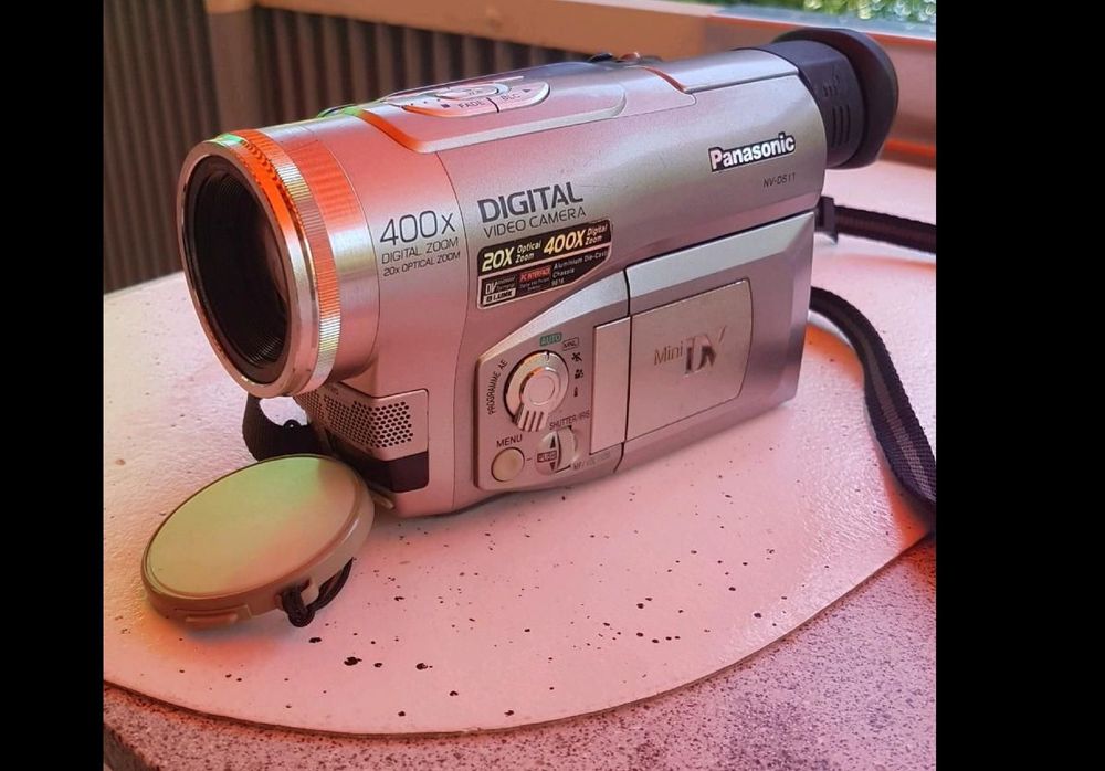 Panasonic Mini DV Camcorder Mit Zubehör und Tasche Kaufen auf Ricardo
