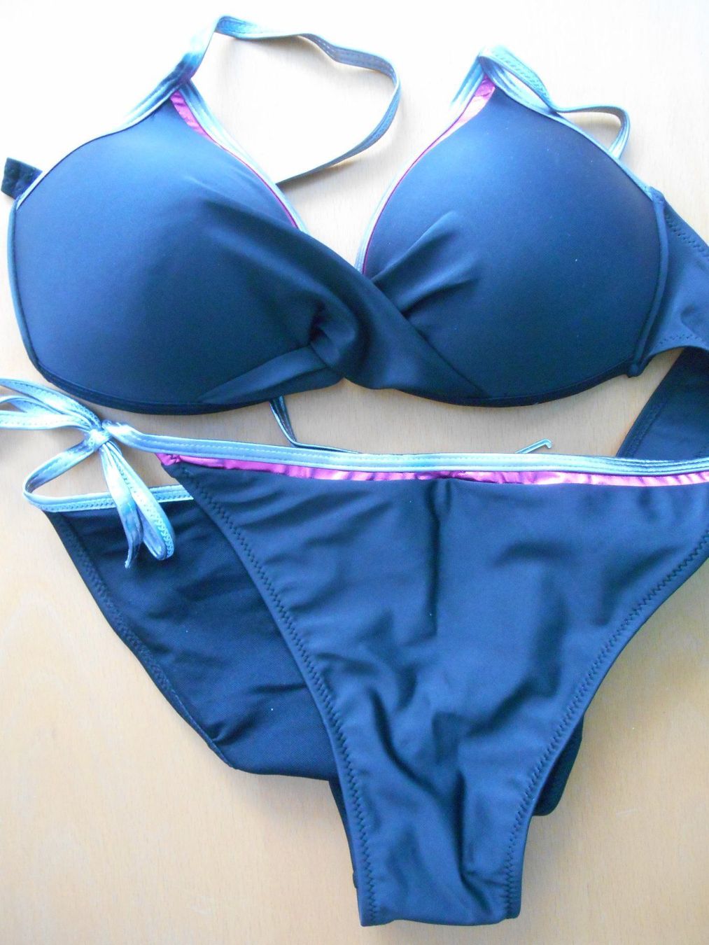 Costumi da bagno & Bikini: Bikini - NEU - originalverpackt – Nuovo e nell'imballaggio originale da Nussbaumen AG venduto da Sumopi