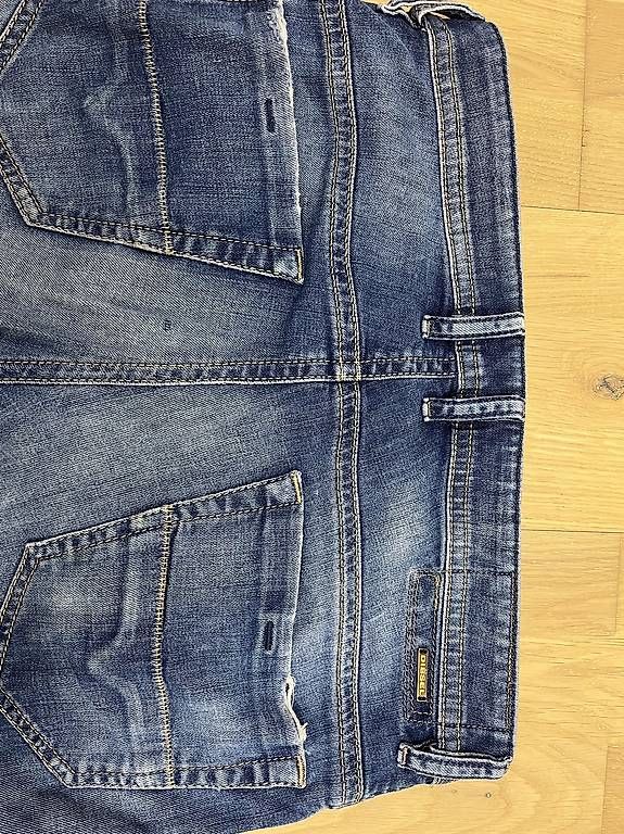 Jeans: Original Diesel Jeans – Usato da Muri b. Bern venduto da Merliner01 1