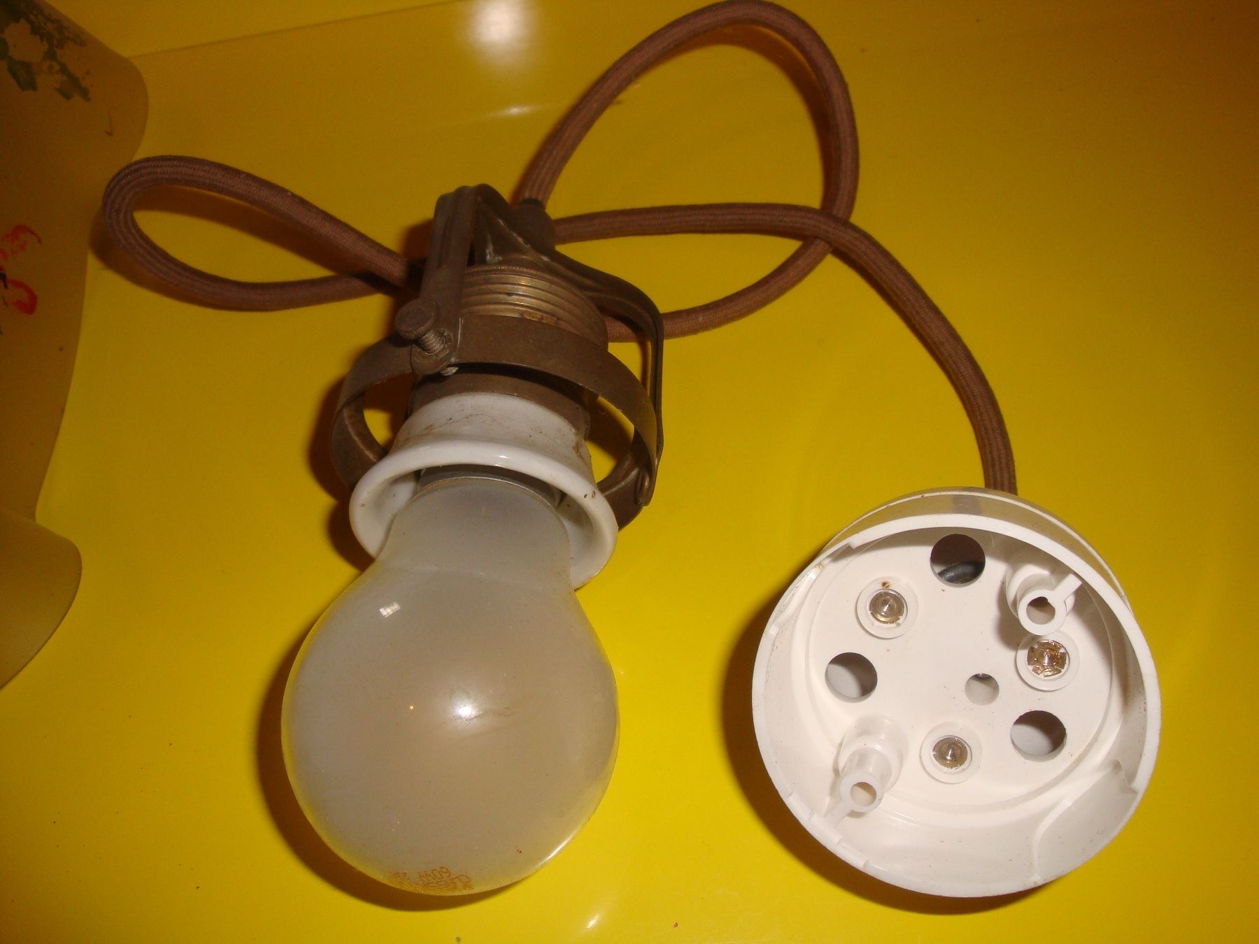 Lampadari & plafoniere: antike Deckenleuchte, Glas – Usato da häusernmoos venduto da buc_8ftk 1