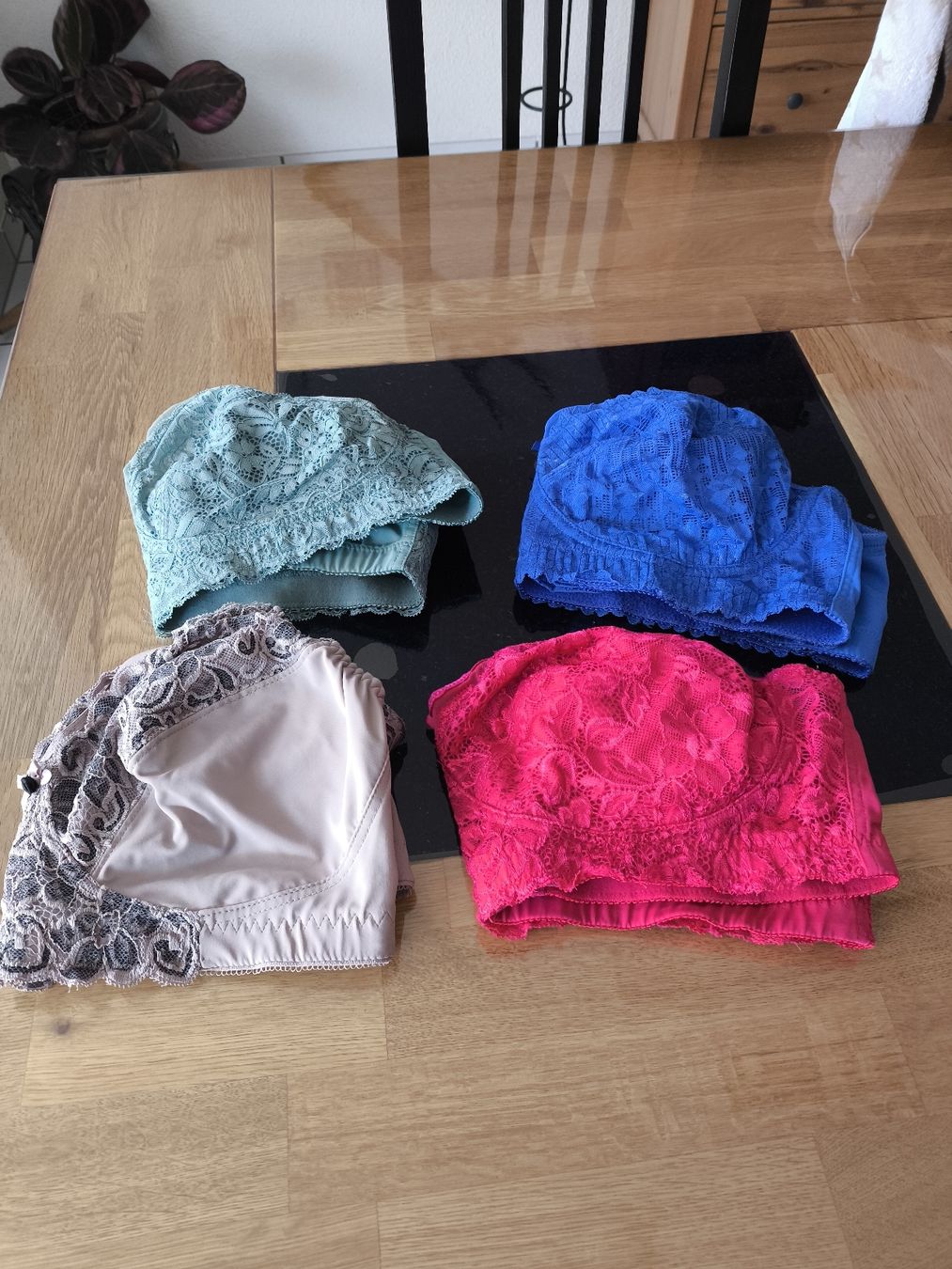 Altra biancheria intima: BH Minimizer Gr.100C – Usato da Burgdorf venduto da Ropajesi 2