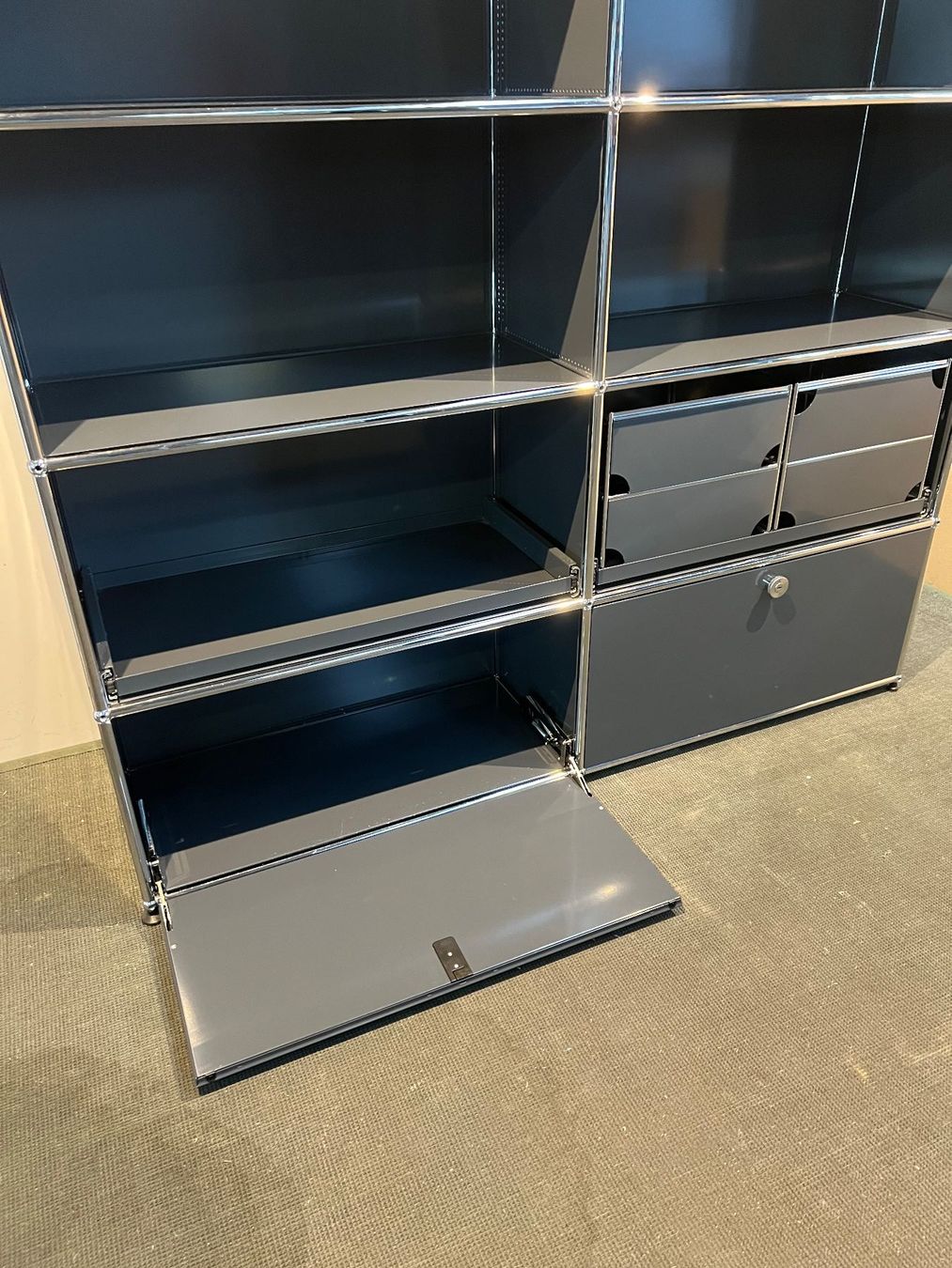 USM Regale: 008 USM Haller Möbel 2x4 – Gebraucht aus Wangen an der Aare von TBYN 5