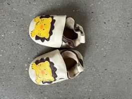 Lauflernschuhe mit Löwenmotiv, Grösse 17/18 neu