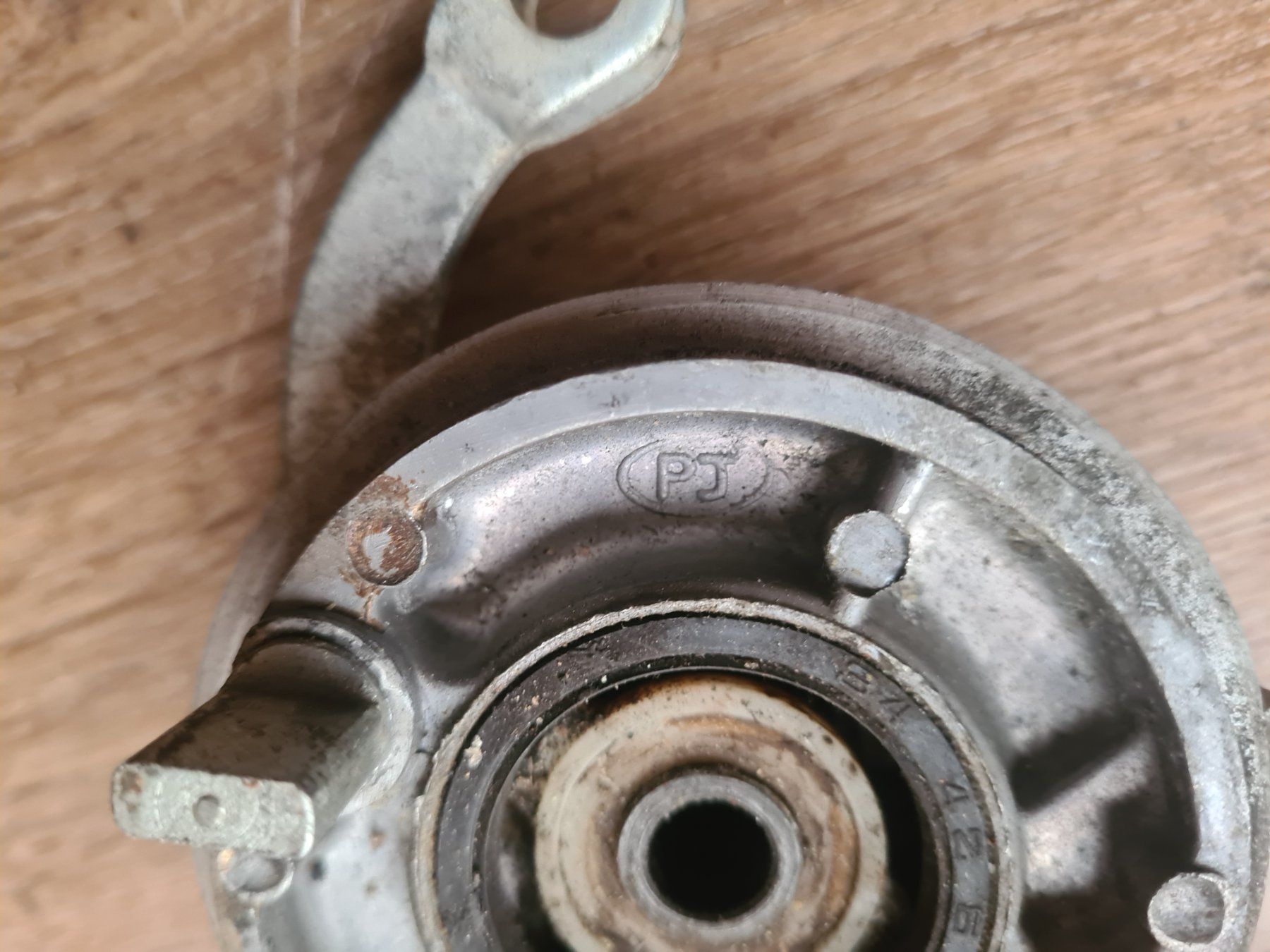 Yamaha Ciclomotori: Bremsanker Vorne Yamaha TY 50 – Usato da frümsen venduto da Sailem 2
