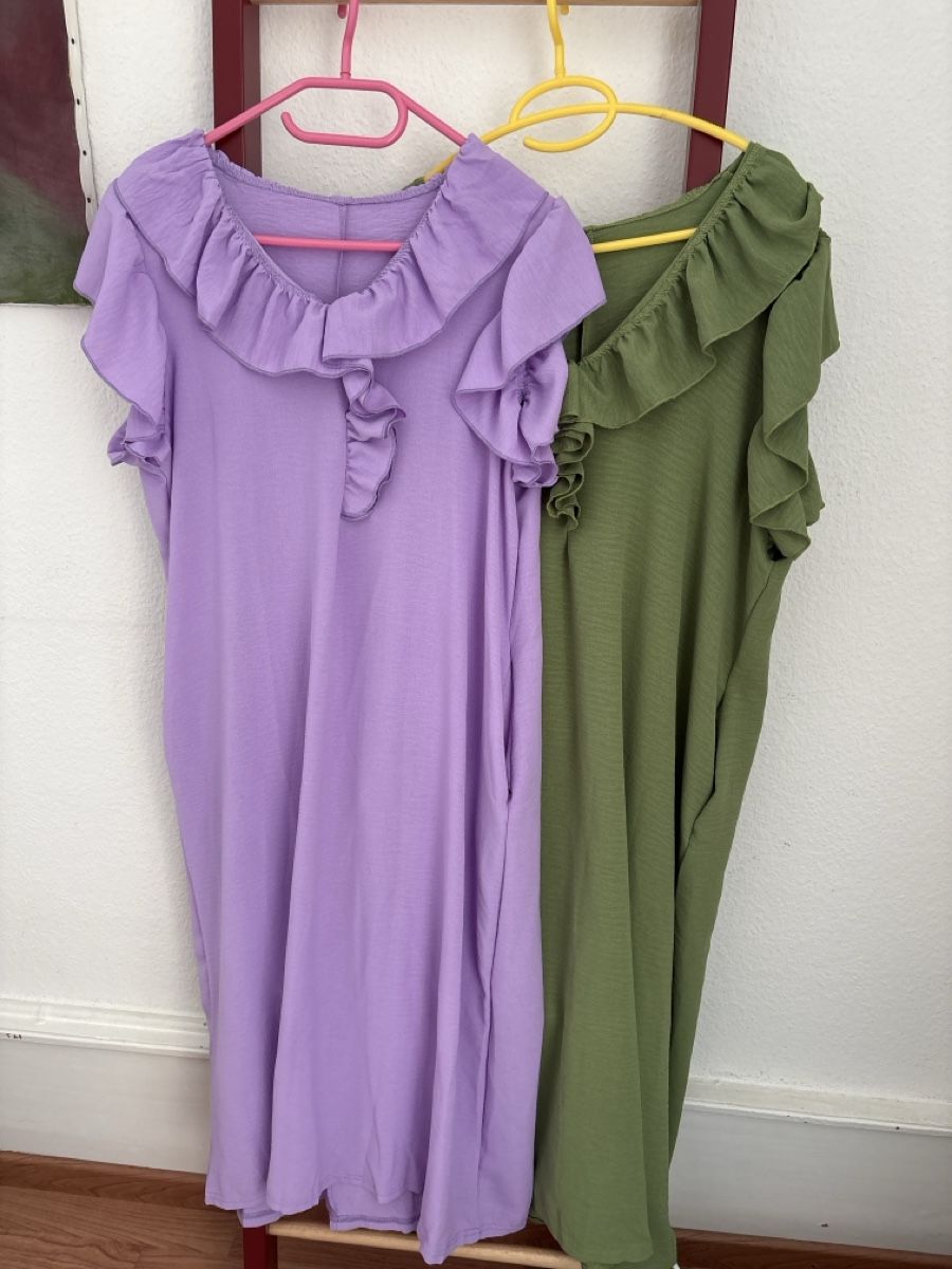 Vestiti: 3 abiti da  donna  con ruches e tasche  taglia L – Nuovo (secondo la descrizione) da Cernier venduto da dec_2xwb 1