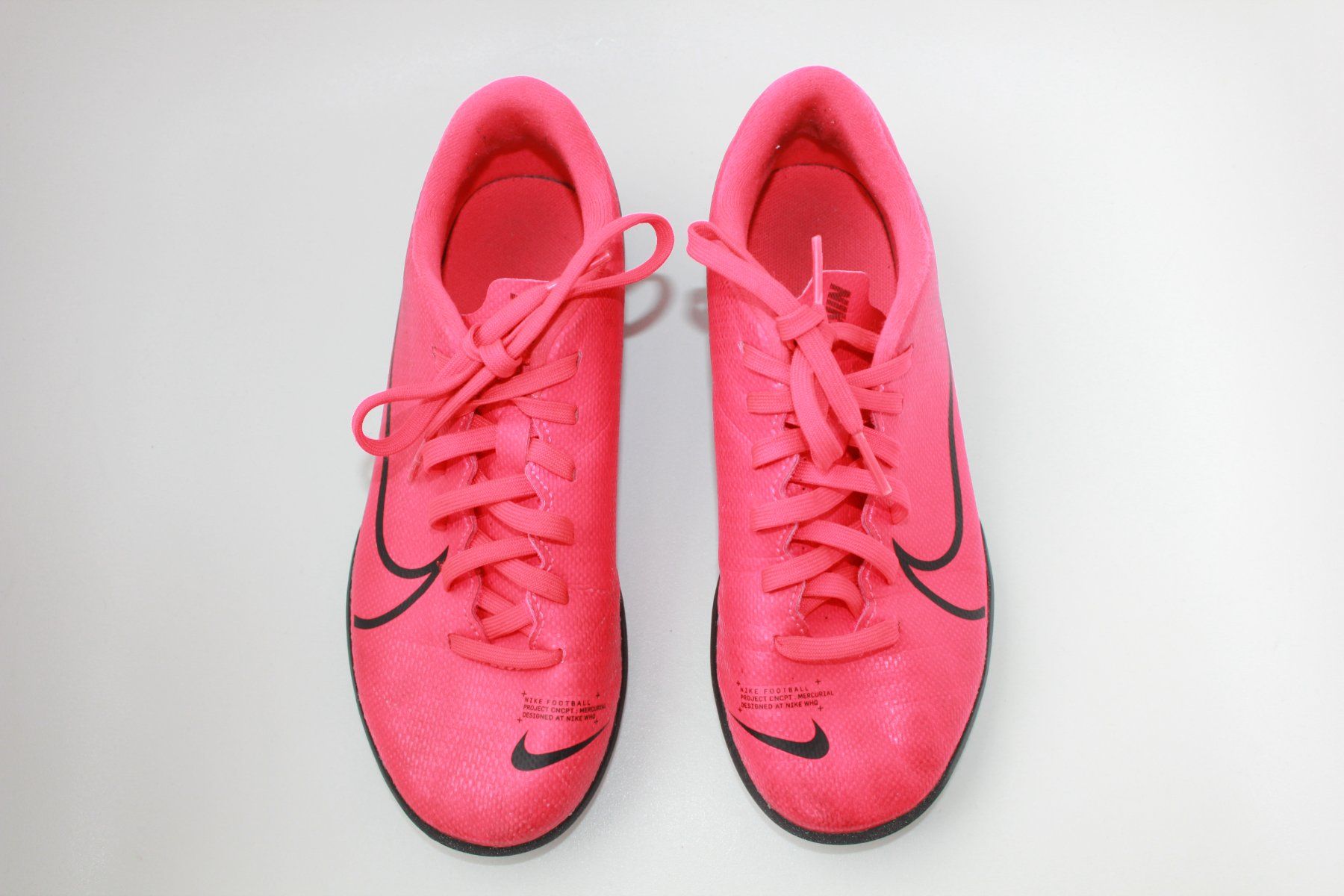 Nike Schuhe für Jungen: Chaussures de foot Nike t. 36 – Gebraucht aus Peseux von Gilloss 1