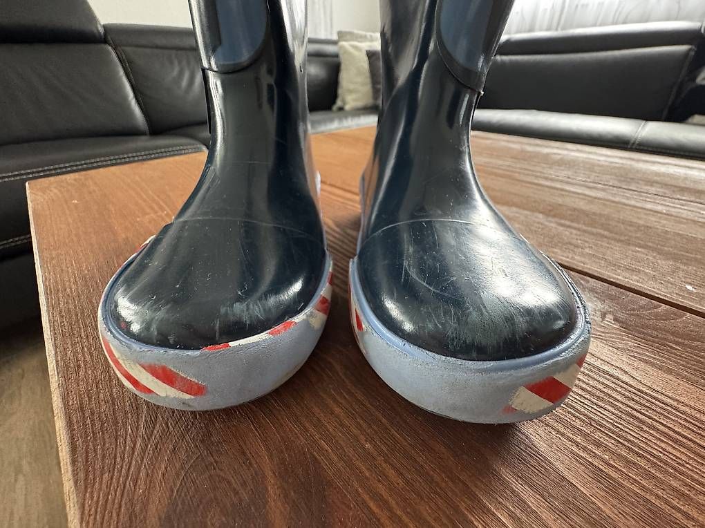 Scarpe per ragazzi: Gummistiefel Gr. 25  – Usato da Berikon venduto da Naepli20 1