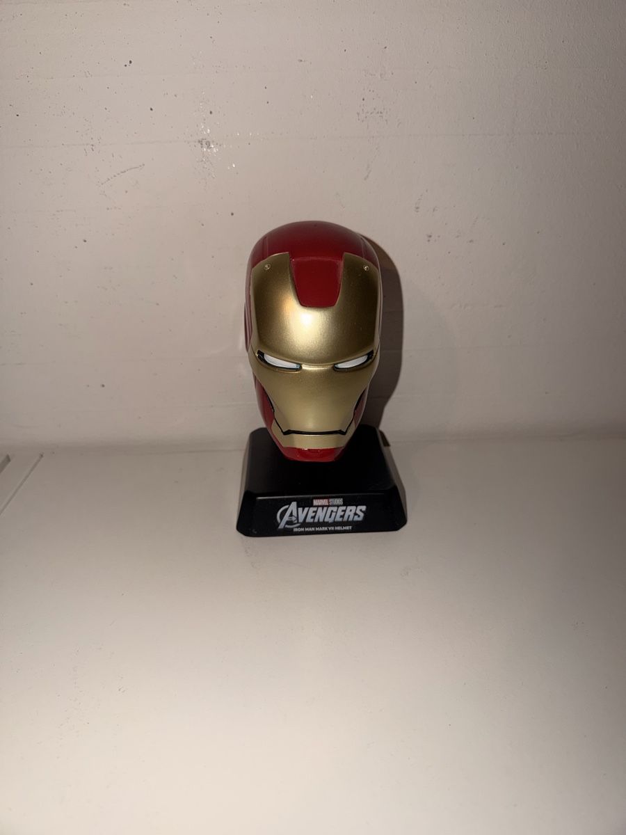 Figurines: Statue casque d’Iron Man  – Neuf (Voir description) à Yverdon-les-Bains par DellanegraJ
