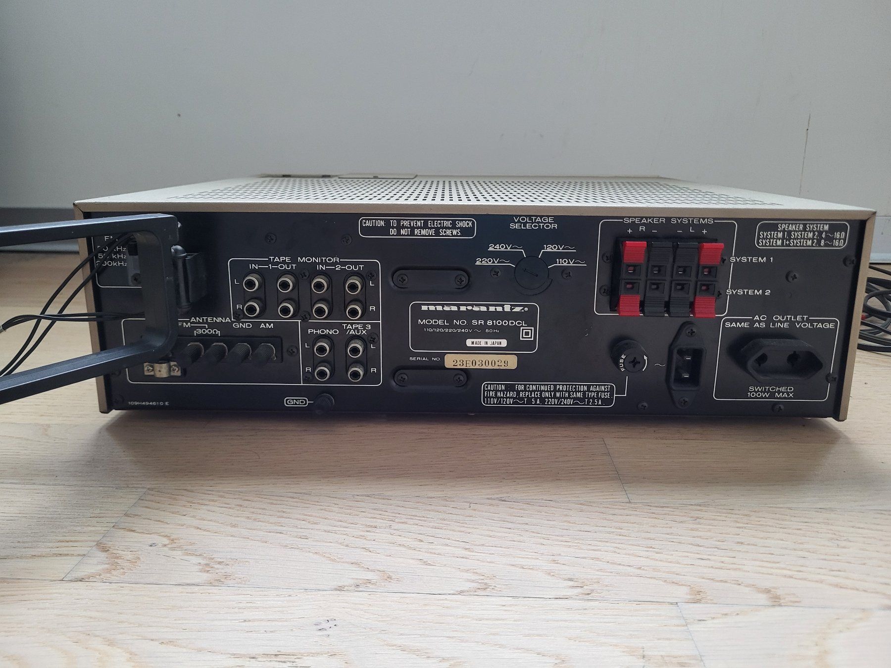 Marantz Receiver: 1982er marantz Stereo-Receiver SR8100 DCL, & (Boxen-)Kabel – Gebraucht aus Zürich von jenxx 4