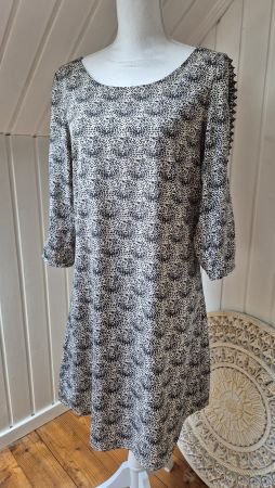 MAISON SCOTCH  🖤🤍   kleid Grösse 2 ( L )