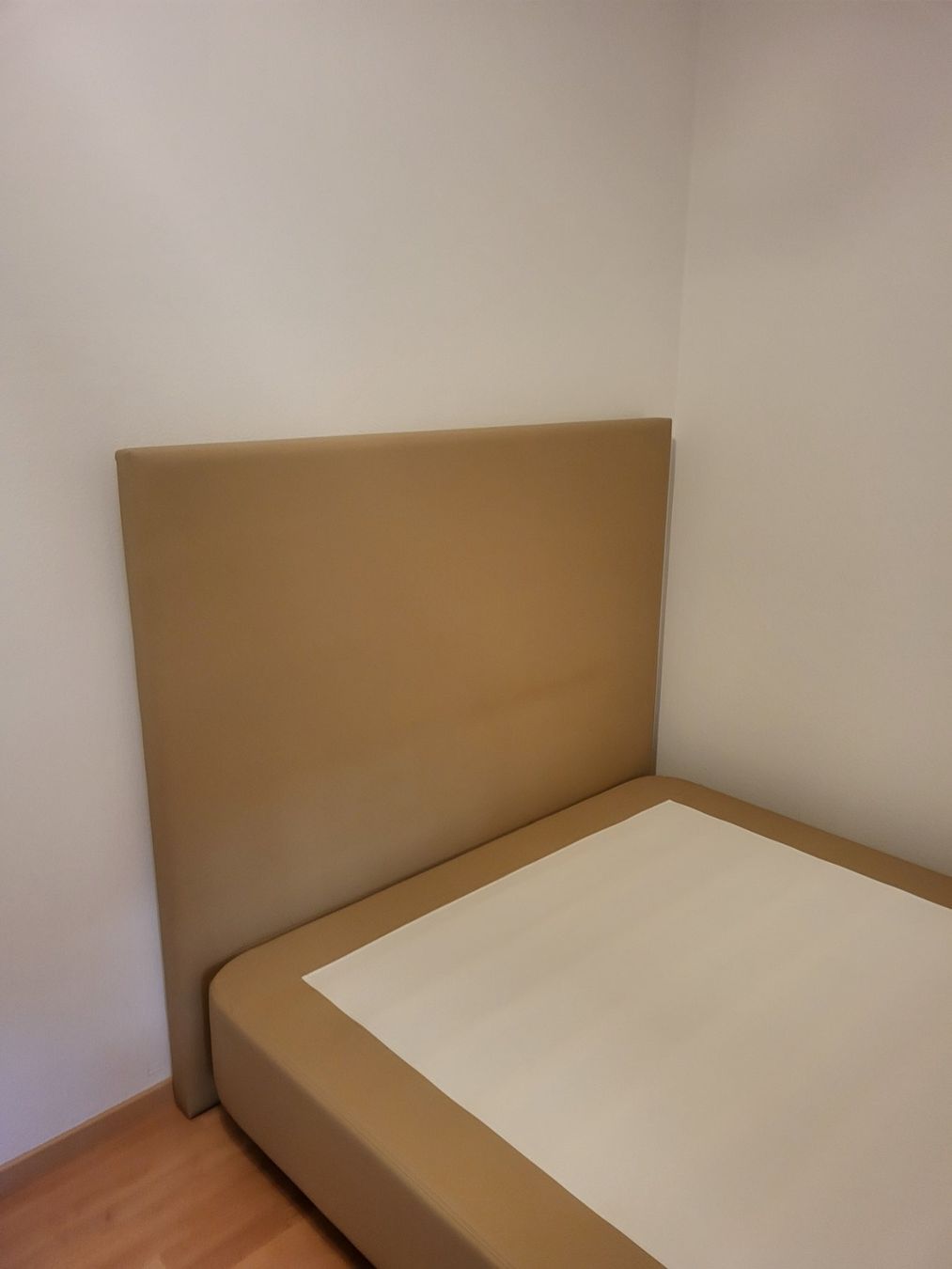 Letti: Queen Size Bett aus Faux Leder – Usato da Wetzikon ZH venduto da ZetMaster 1